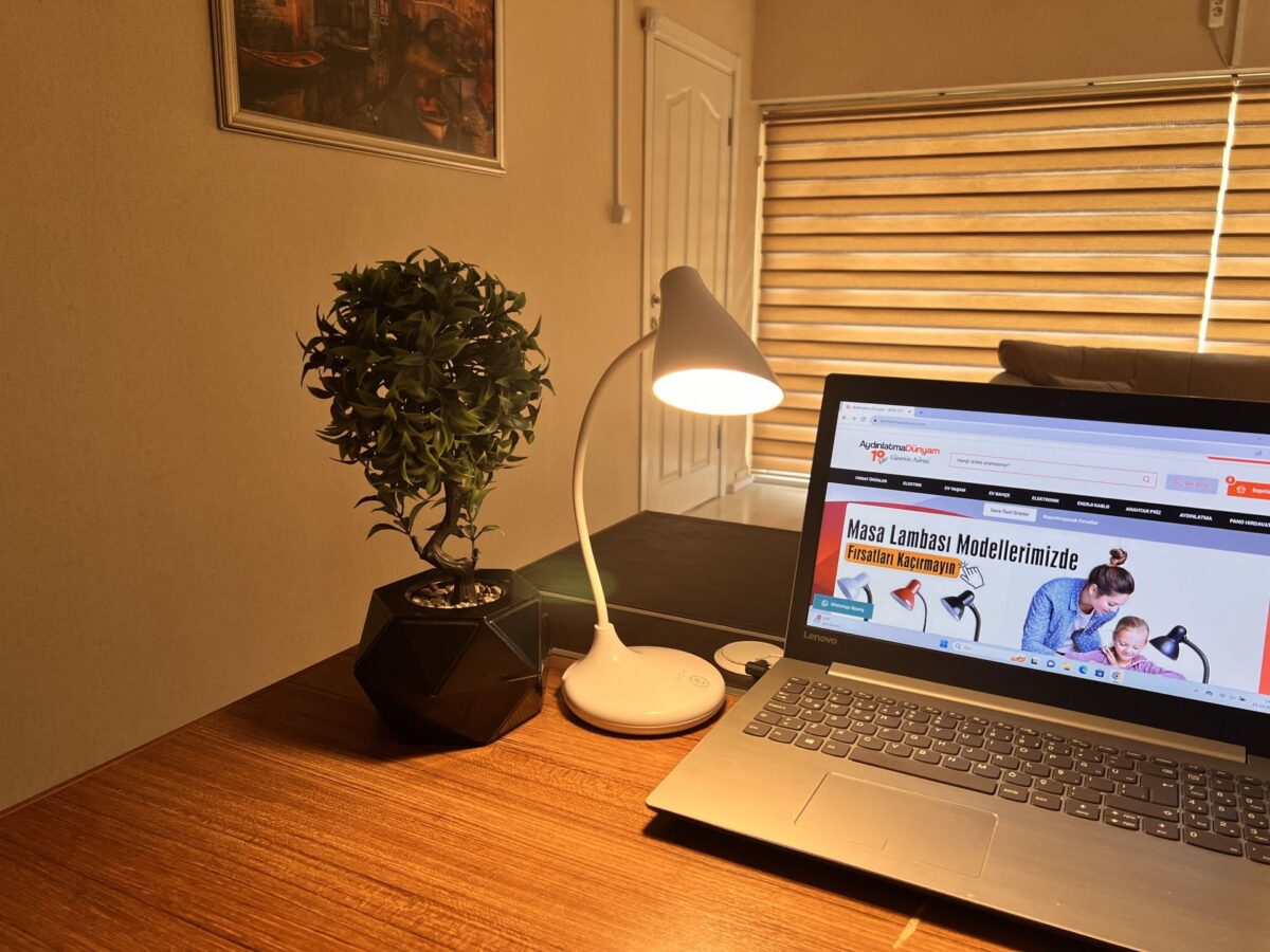 ACK Şarjlı Dokunmatik Dimli Beyaz Gövde Led Masa Lambası 3W Ip20 AF11-10013 - Görsel 2