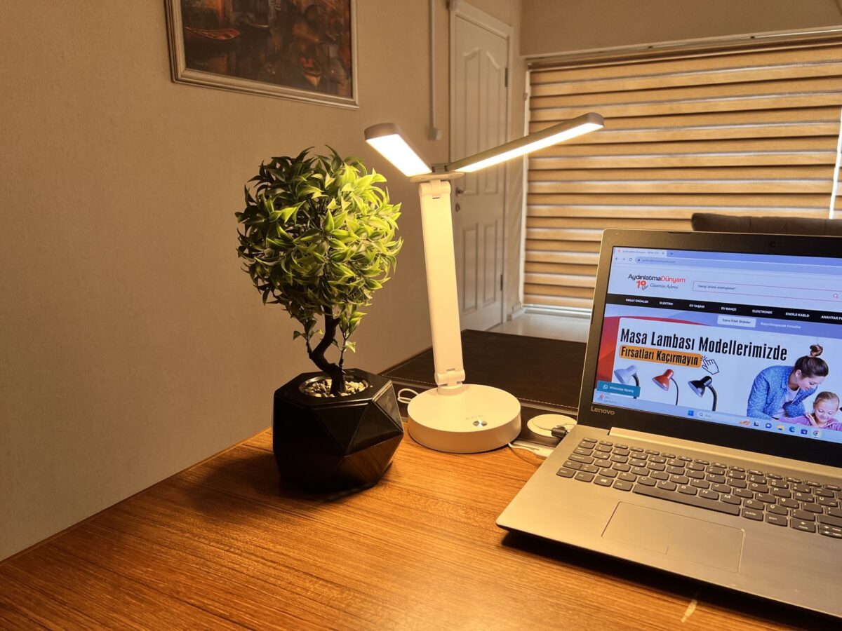 ACK Şarjlı Dokunmatik Dimli Beyaz Gövde Led Masa Lambası 5W Ip20 AF11-10018 - Görsel 4